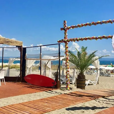 Bay דירה